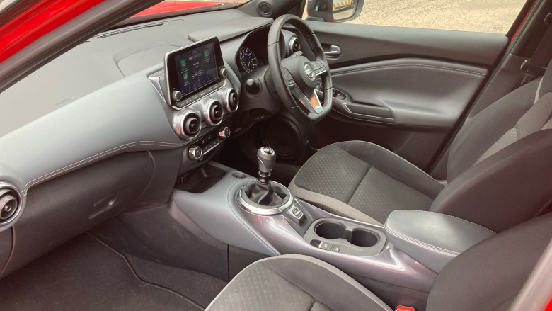 Nissan Juke 1.0 DiG-T 114 N-Connecta 5dr Petrol Hatchback